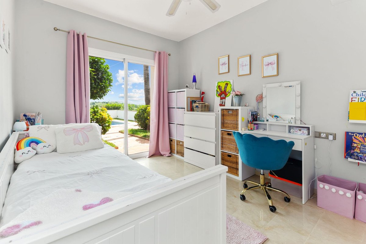 3 Bed Detached Villa in Estepona