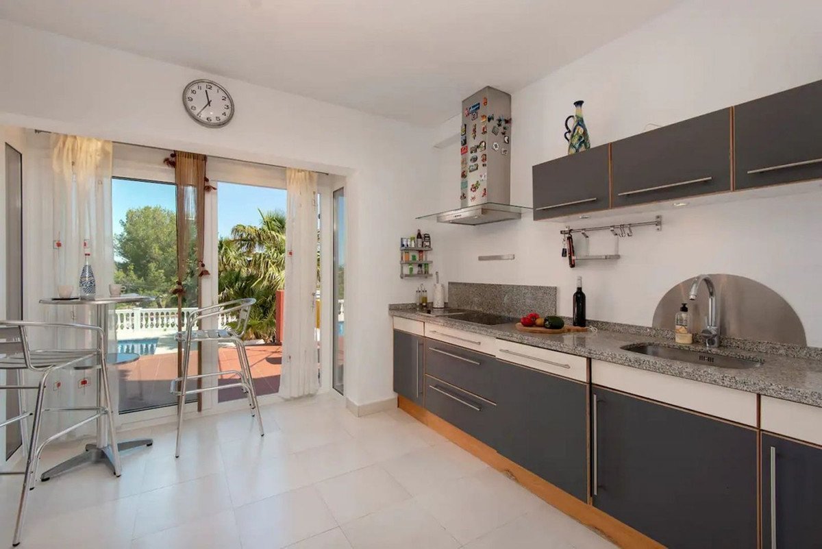 4 Bed Detached Villa in Alhaurín de la Torre