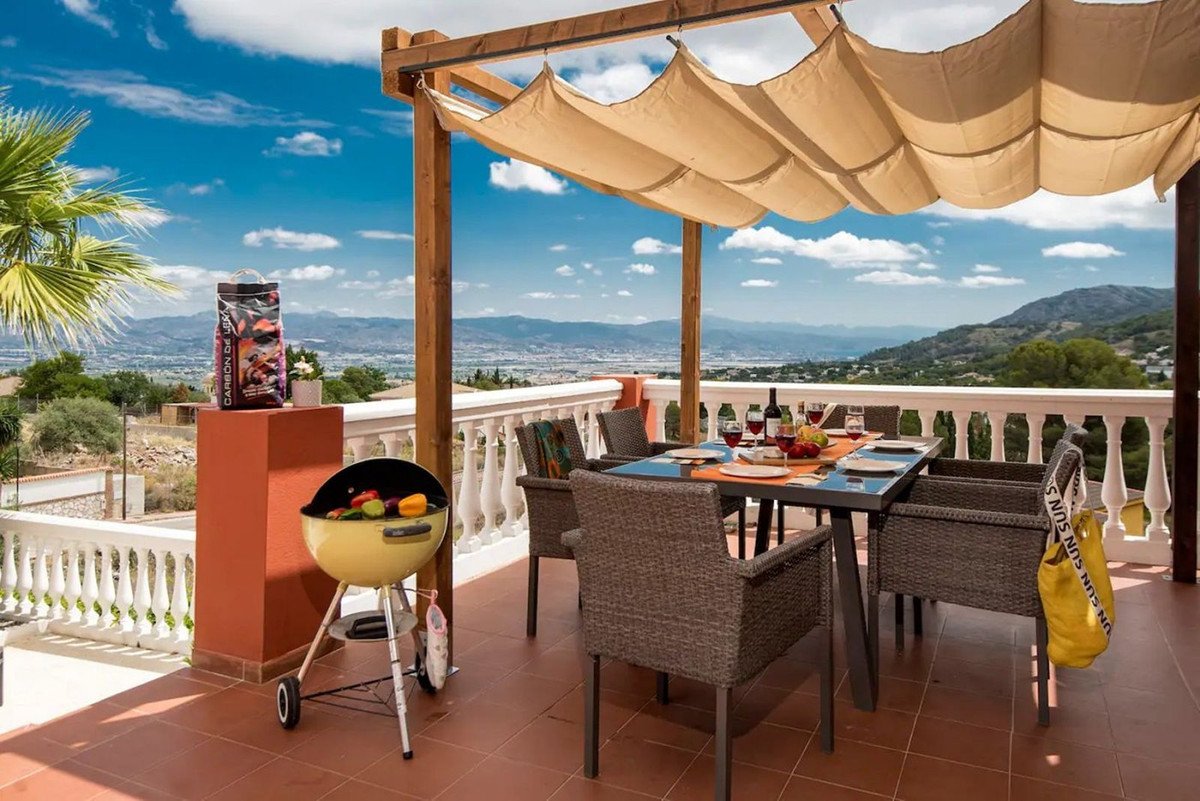 4 Bed Detached Villa in Alhaurín de la Torre
