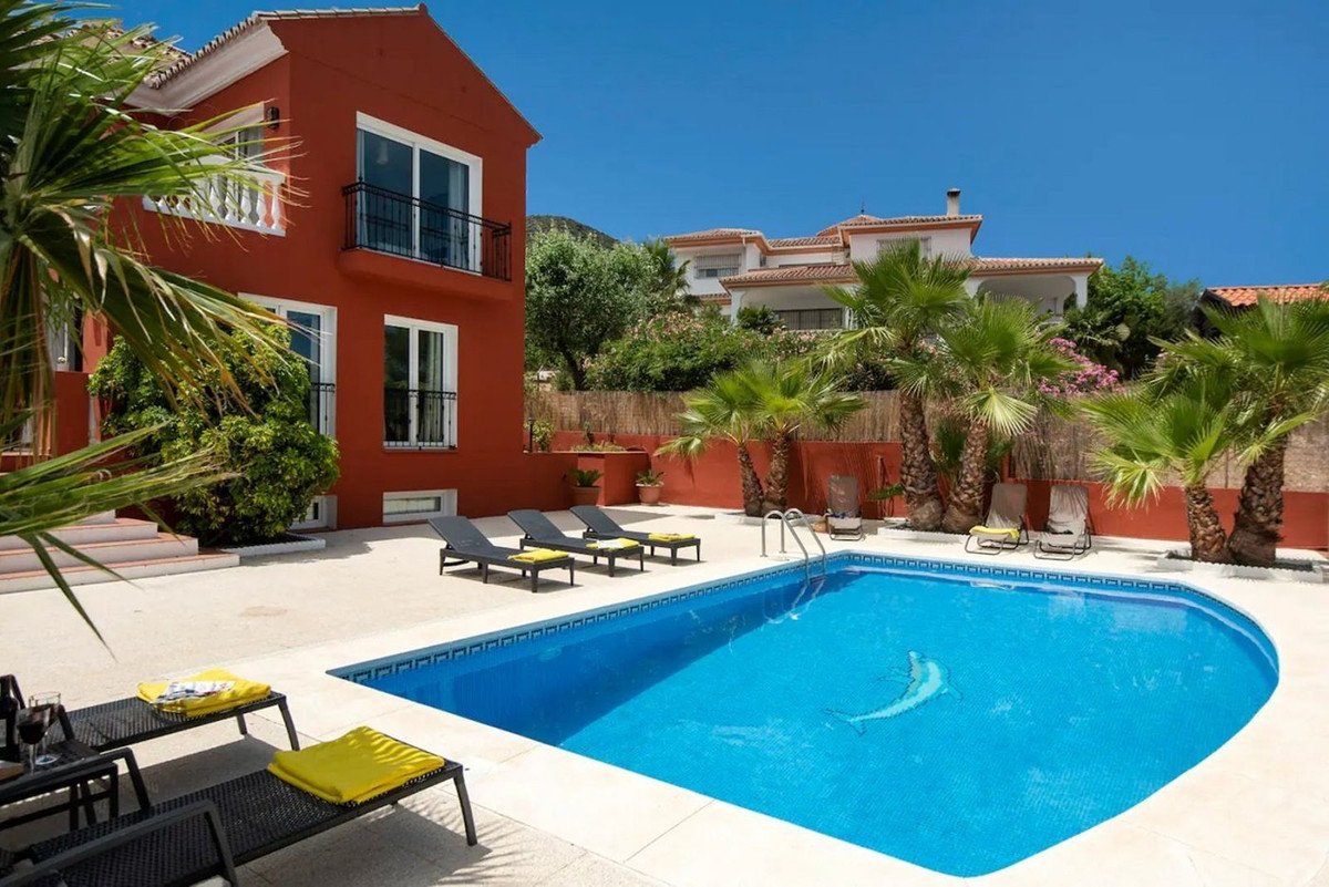 4 Bed Detached Villa in Alhaurín de la Torre