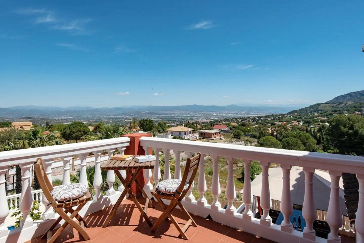 4 Bed Detached Villa in Alhaurín de la Torre