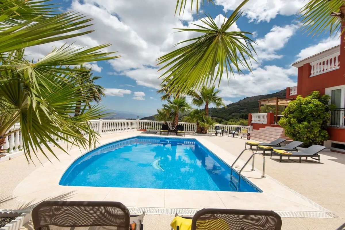 4 Bed Detached Villa in Alhaurín de la Torre