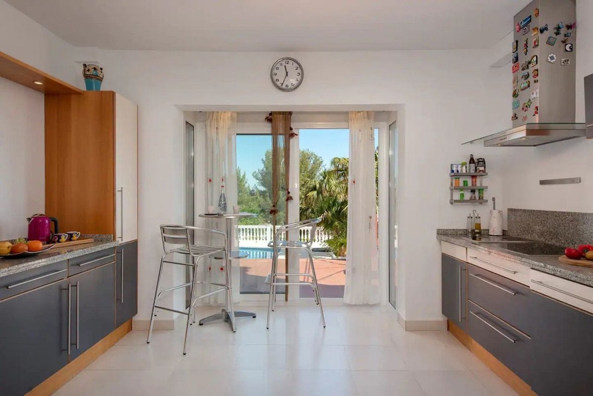 4 Bed Detached Villa in Alhaurín de la Torre