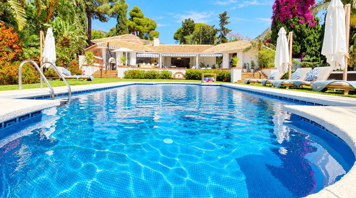 5 Bed Detached Villa in Benalmadena