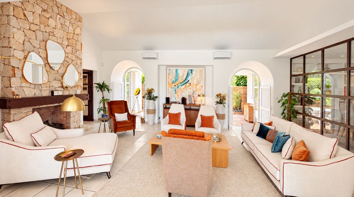 5 Bed Detached Villa in Benalmadena