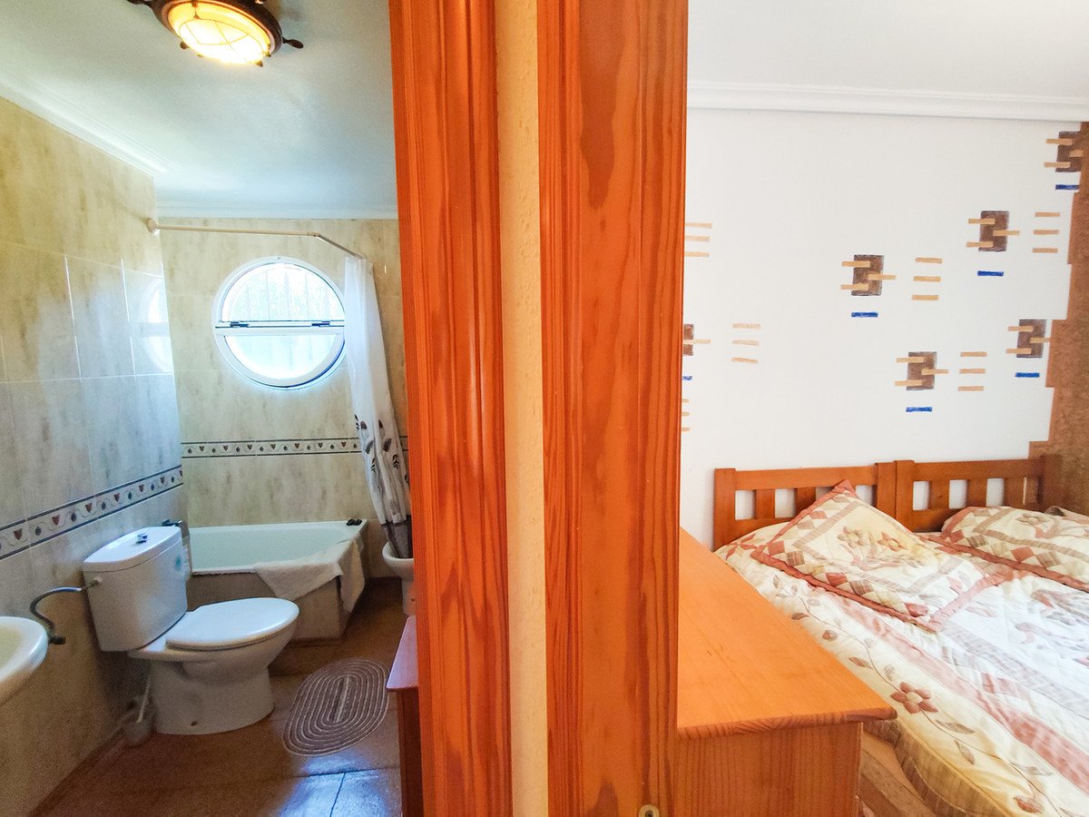 2 Bed Ground Floor Apartment in Cabo Roig