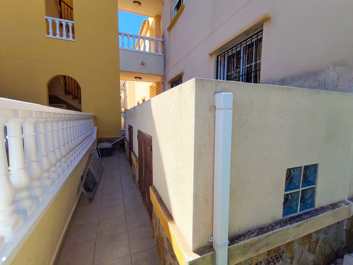 2 Bed Ground Floor Apartment in Cabo Roig