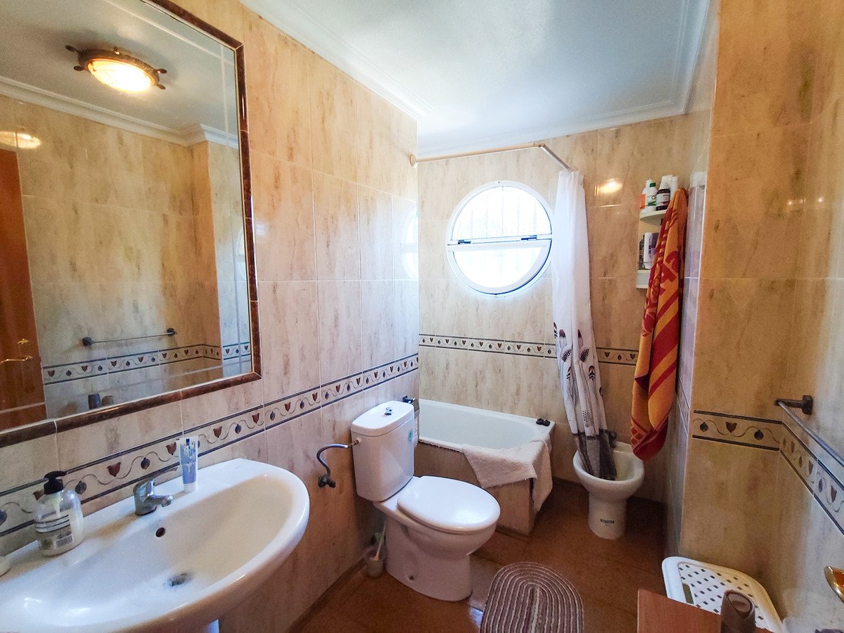 2 Bed Ground Floor Apartment in Cabo Roig