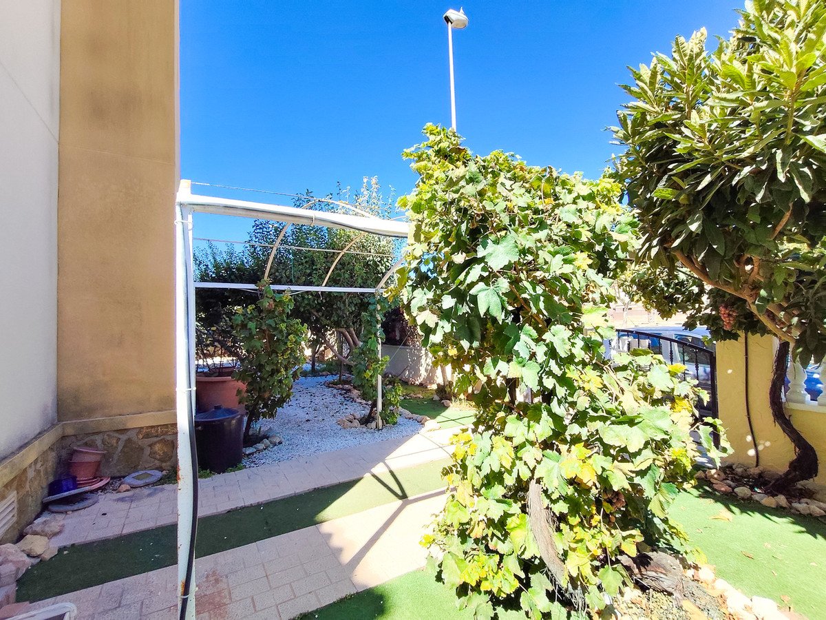 2 Bed Ground Floor Apartment in Cabo Roig