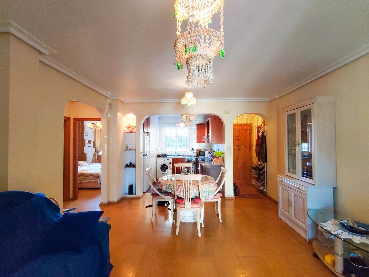 2 Bed Ground Floor Apartment in Cabo Roig