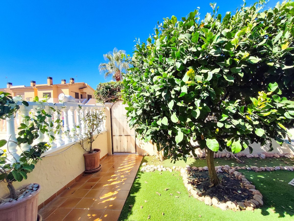2 Bed Ground Floor Apartment in Cabo Roig
