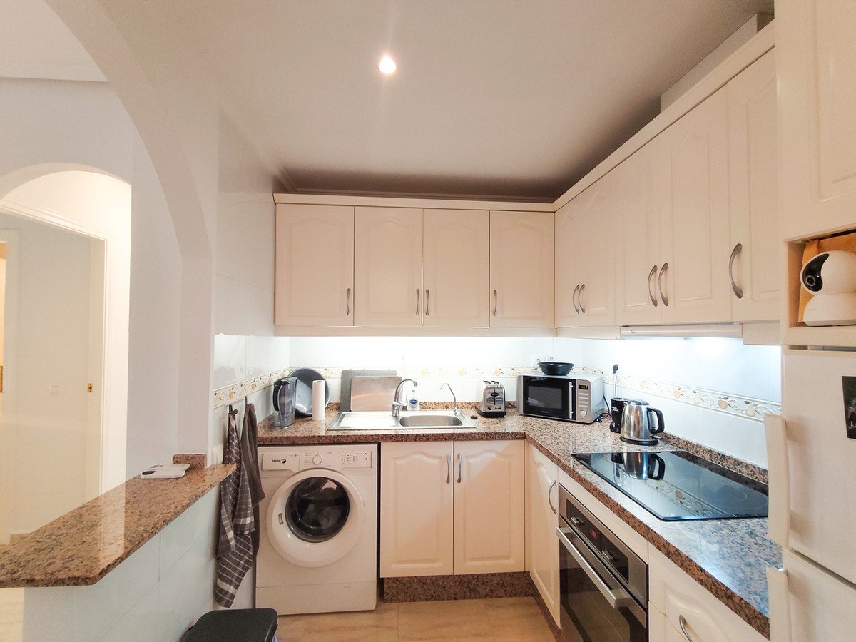 2 Bed Ground Floor Apartment in Villamartin