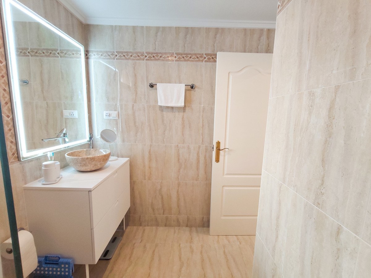 2 Bed Ground Floor Apartment in Villamartin