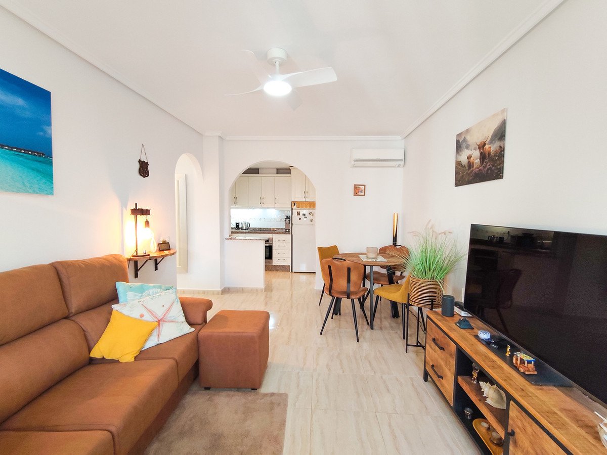 2 Bed Ground Floor Apartment in Villamartin