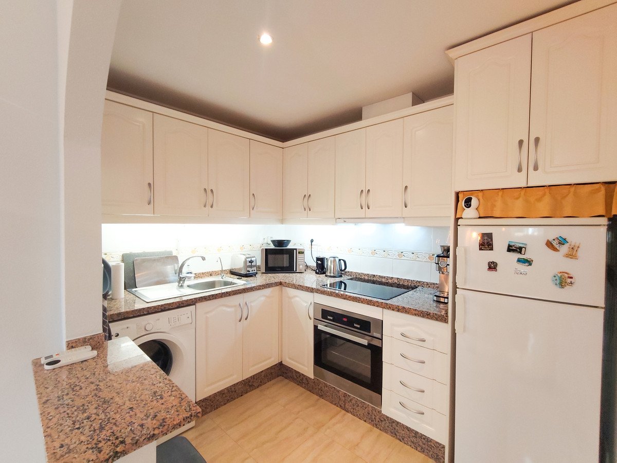2 Bed Ground Floor Apartment in Villamartin