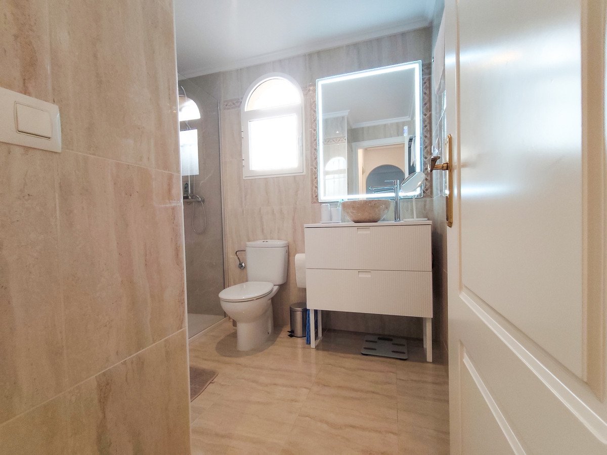 2 Bed Ground Floor Apartment in Villamartin