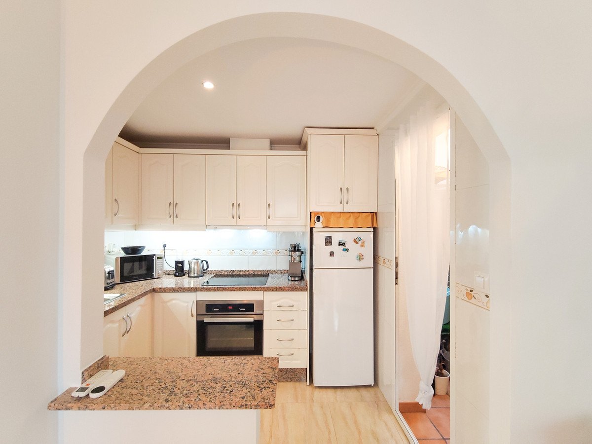 2 Bed Ground Floor Apartment in Villamartin