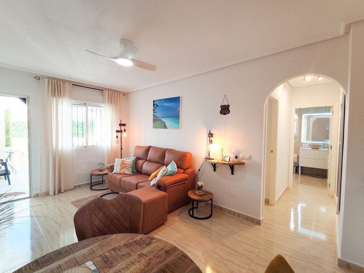 2 Bed Ground Floor Apartment in Villamartin