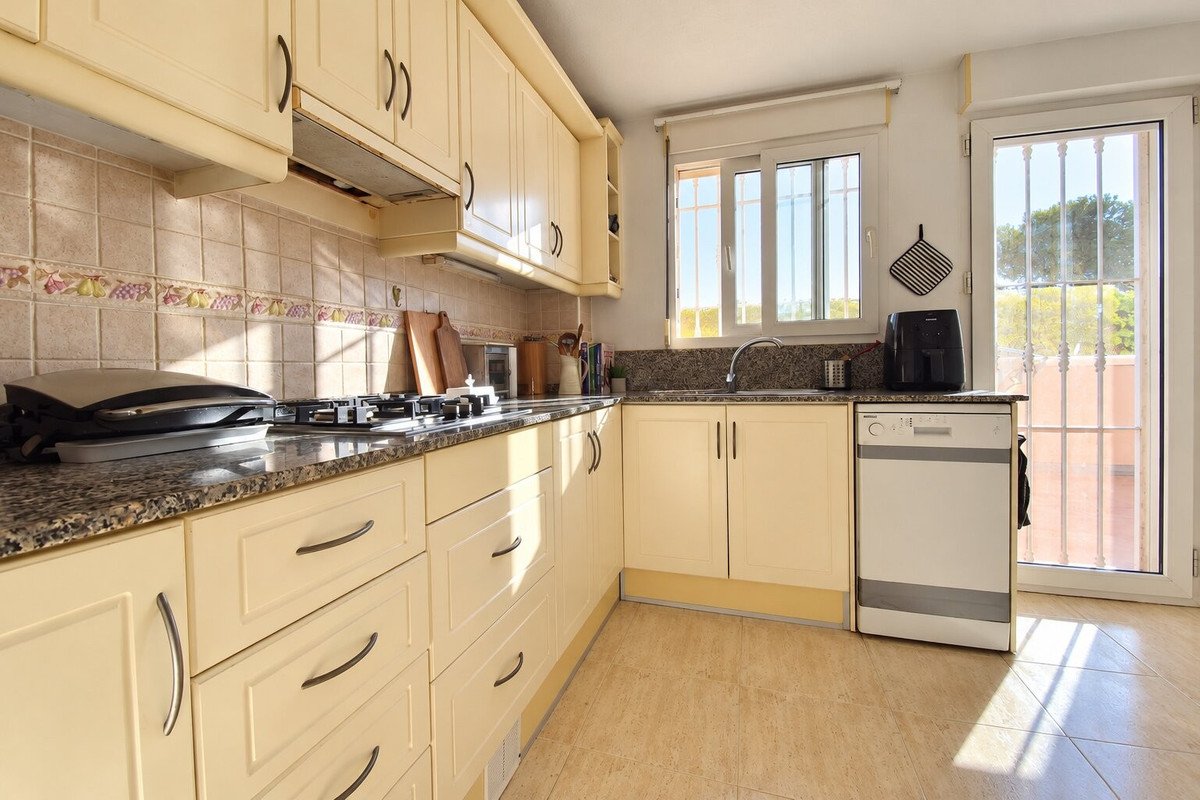 3 Bed Townhouse in Los Altos