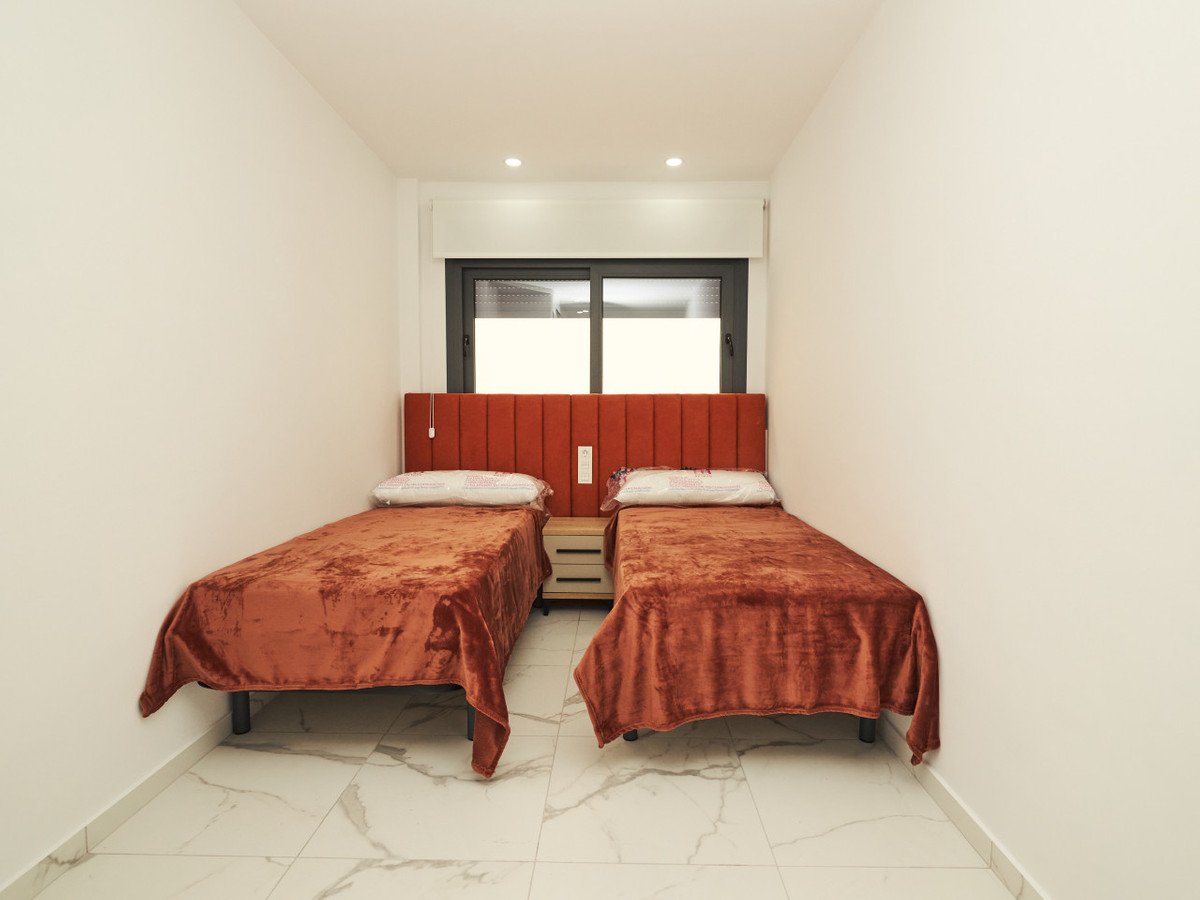 2 Bed Ground Floor Apartment in Torrevieja