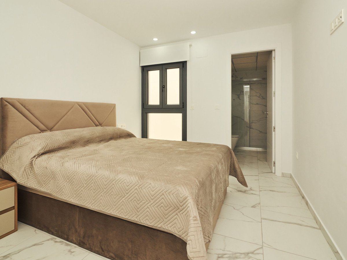 2 Bed Ground Floor Apartment in Torrevieja