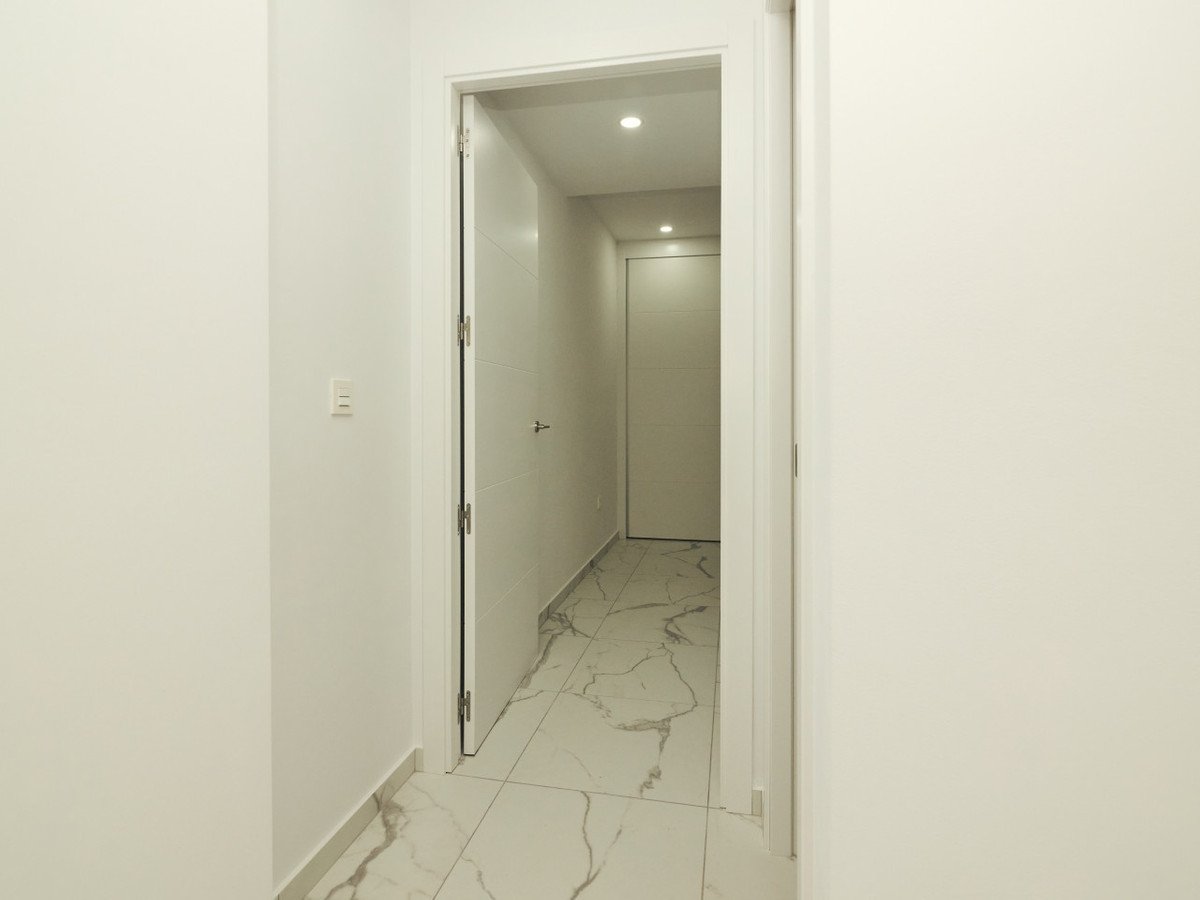 2 Bed Ground Floor Apartment in Torrevieja