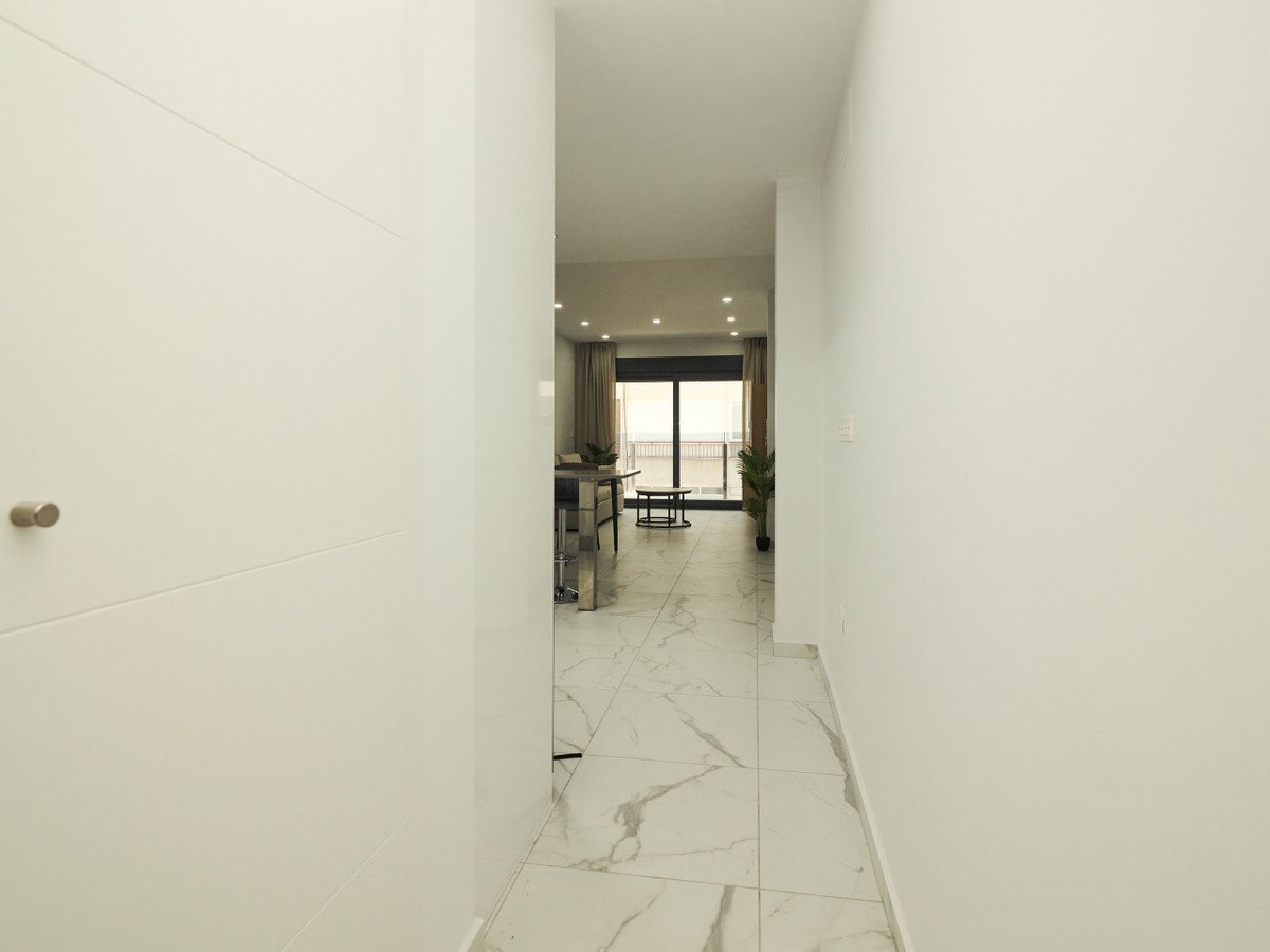 2 Bed Ground Floor Apartment in Torrevieja