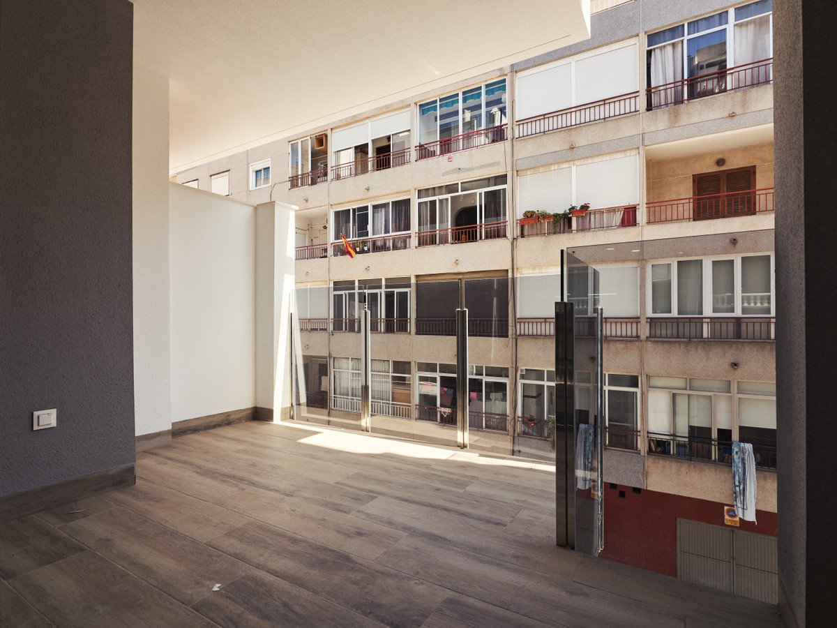 2 Bed Ground Floor Apartment in Torrevieja