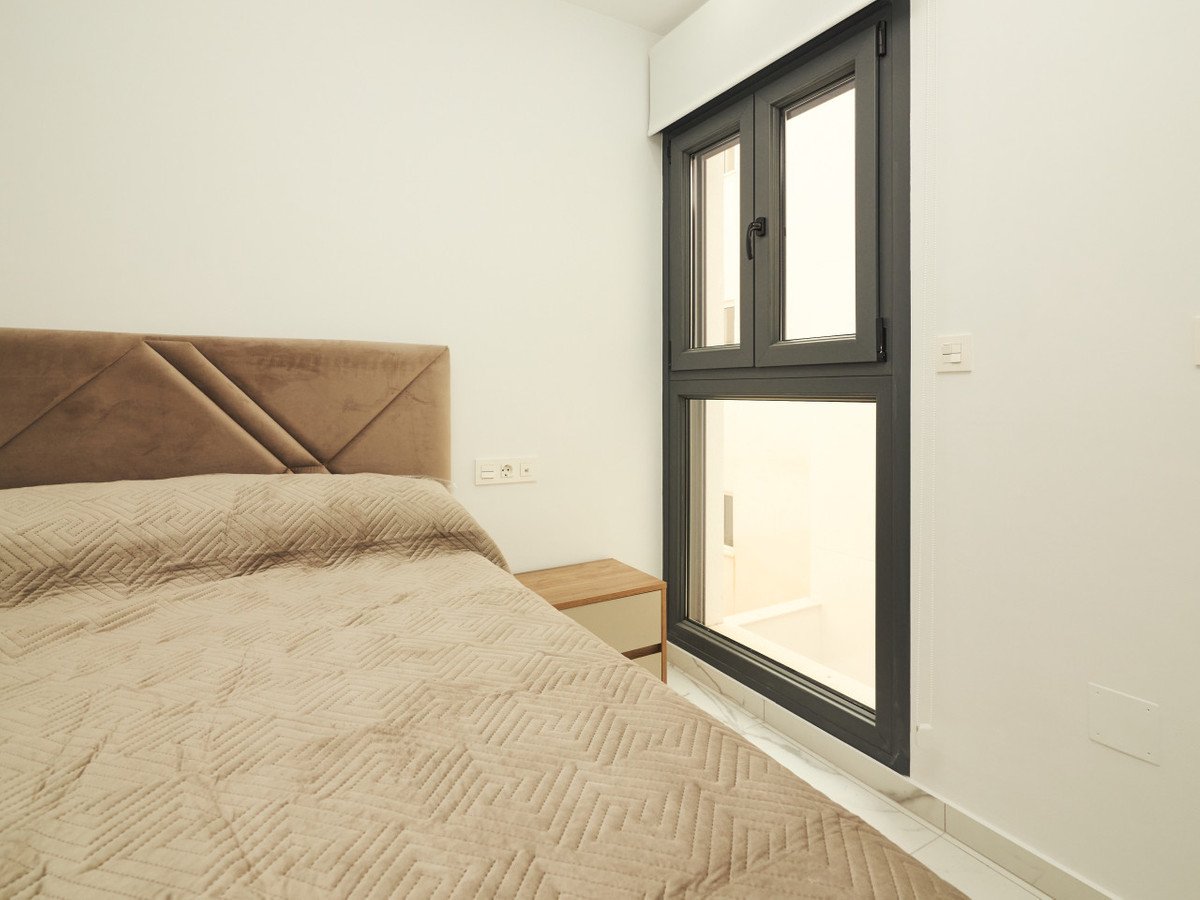 2 Bed Ground Floor Apartment in Torrevieja