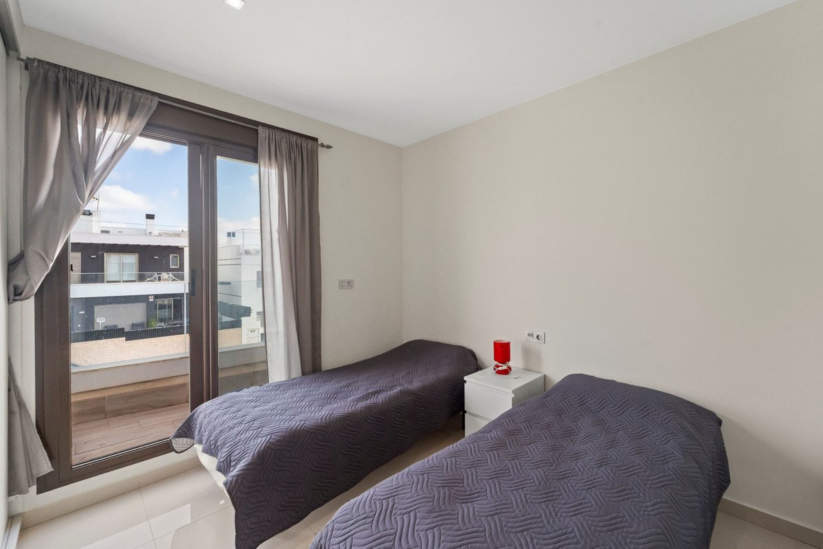 2 Bed Townhouse in Villamartin