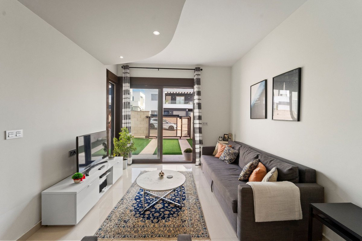 2 Bed Townhouse in Villamartin