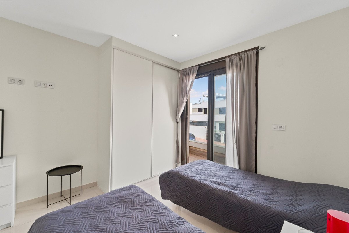 2 Bed Townhouse in Villamartin