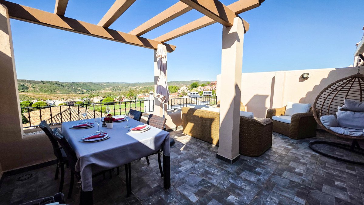 3 Bed Penthouse Duplex in La Duquesa
