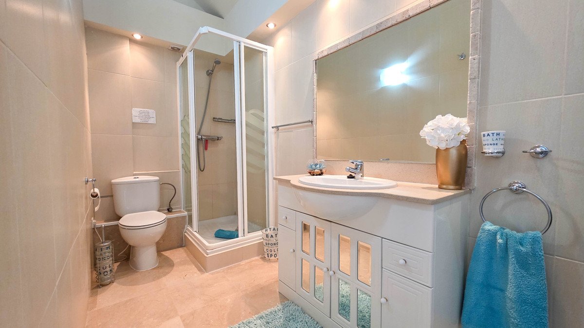 3 Bed Penthouse Duplex in La Duquesa