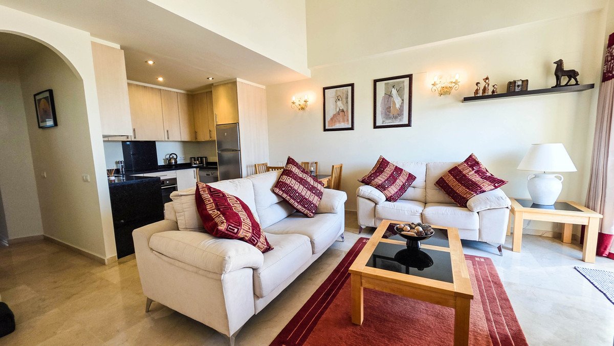 3 Bed Penthouse Duplex in La Duquesa