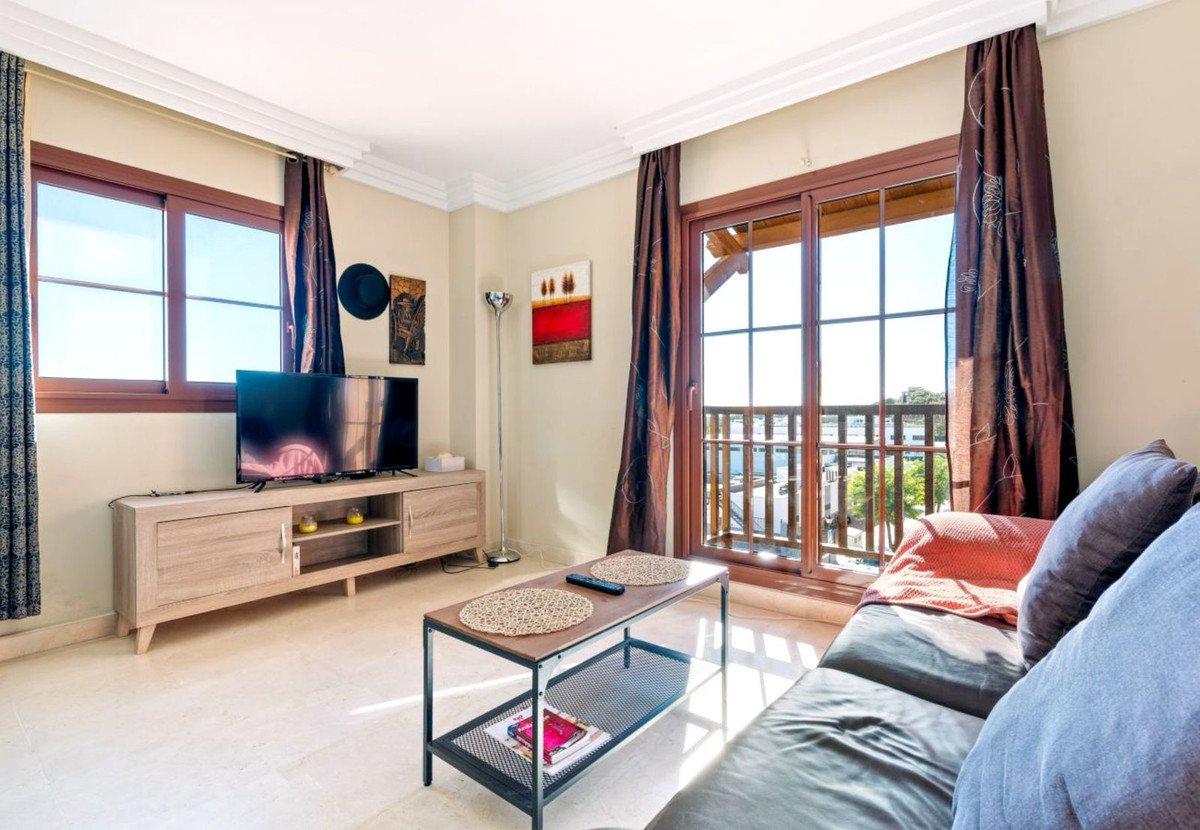 2 Bed Middle Floor Apartment in Atalaya