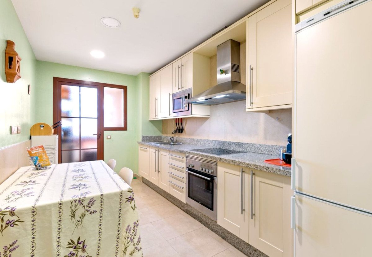 2 Bed Middle Floor Apartment in Atalaya