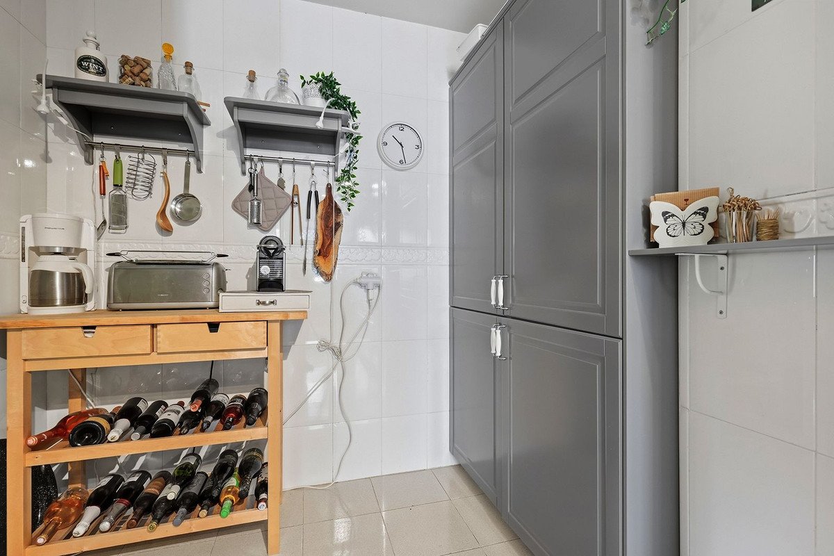 3 Bed Middle Floor Apartment in Nueva Andalucía