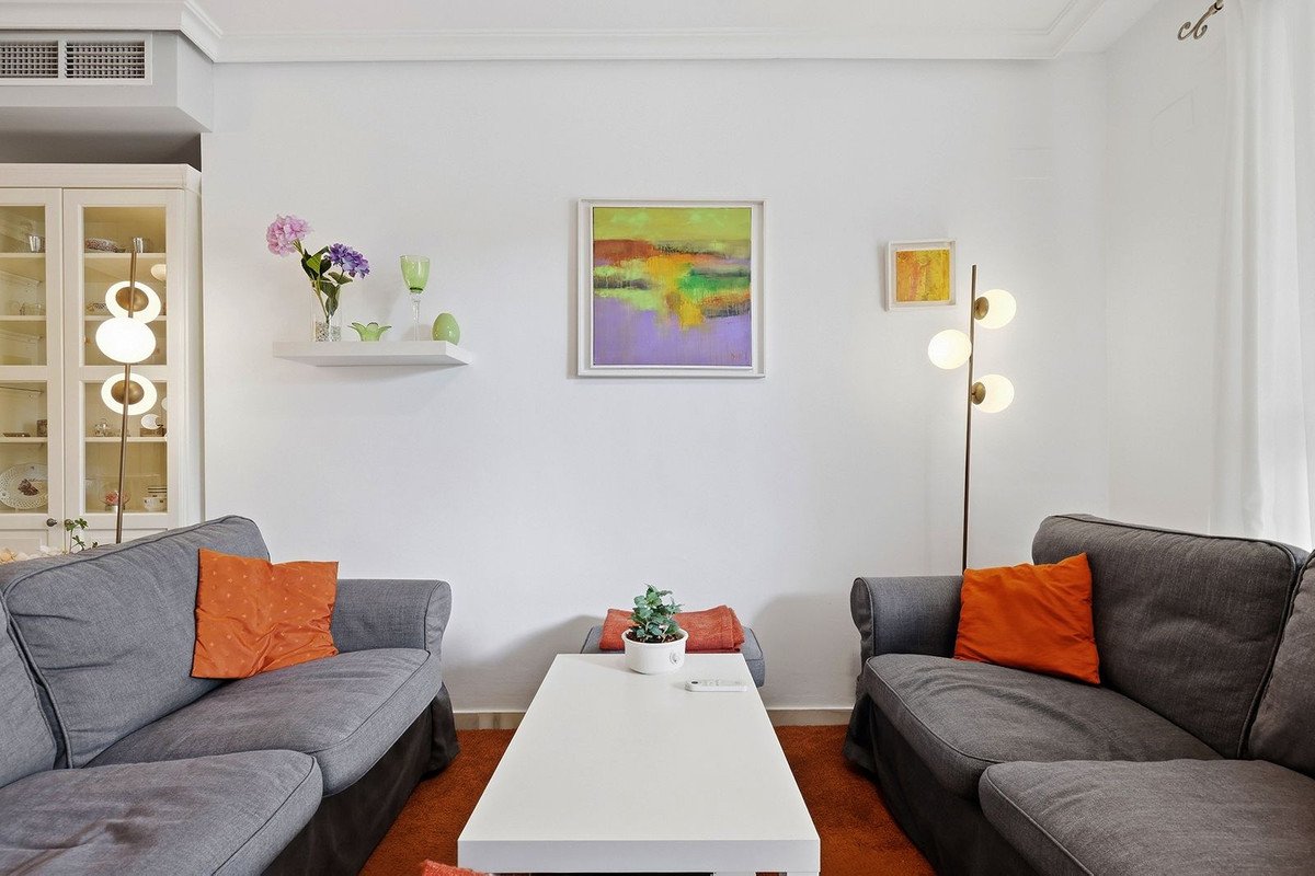 3 Bed Middle Floor Apartment in Nueva Andalucía