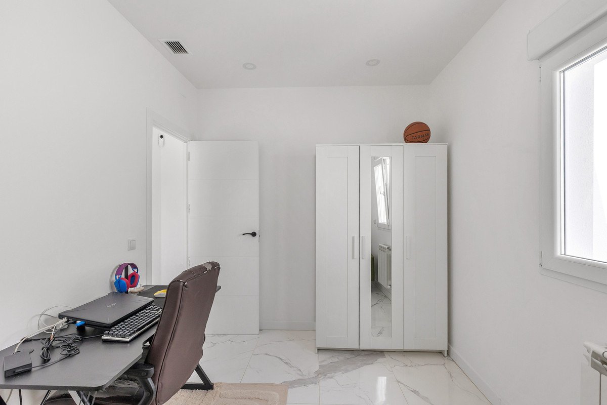 5 Bed Detached Villa in Los Balcones