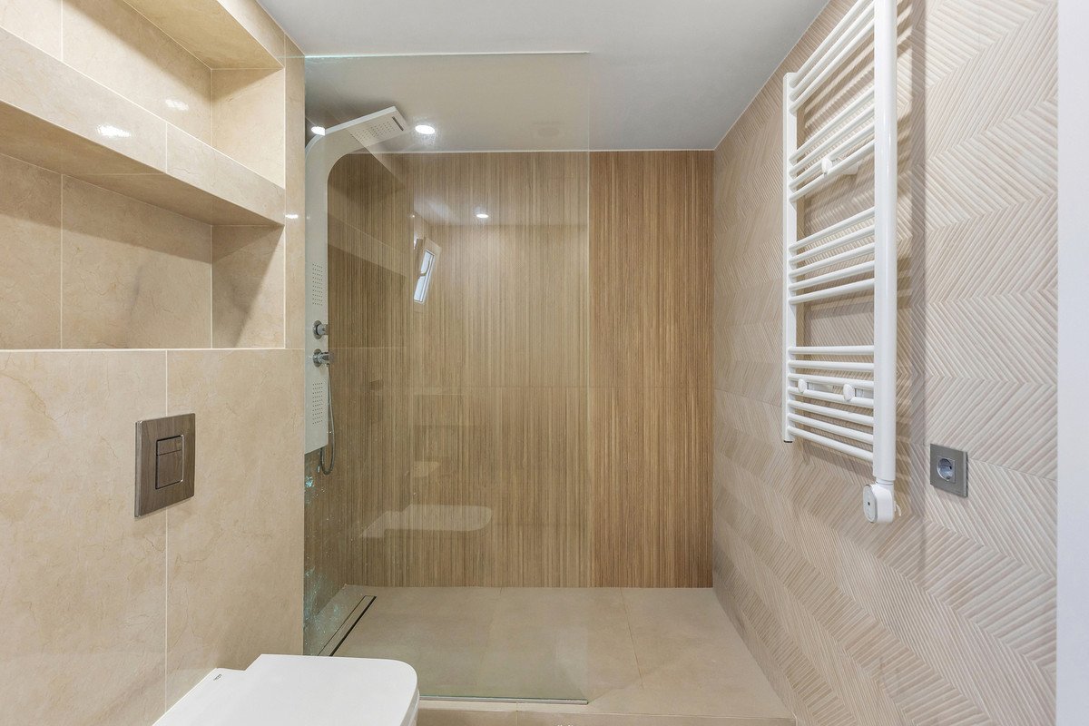 5 Bed Detached Villa in Los Balcones