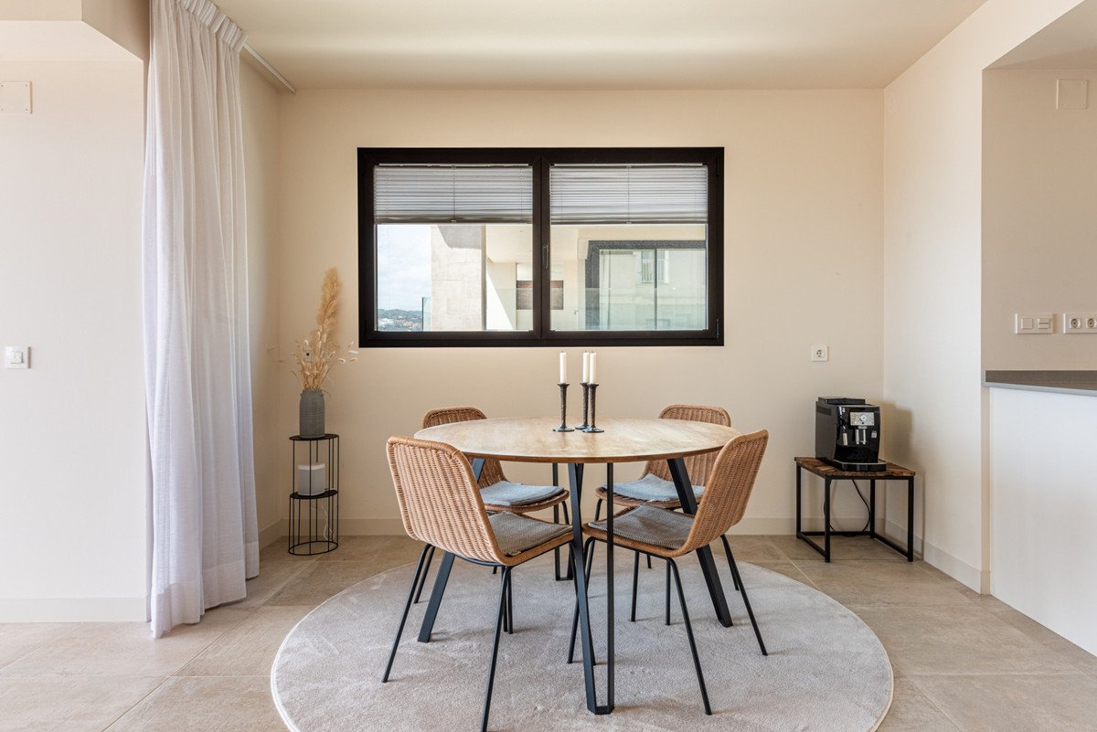4 Bed Middle Floor Apartment in La Cala de Mijas