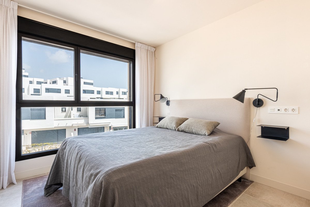 4 Bed Middle Floor Apartment in La Cala de Mijas