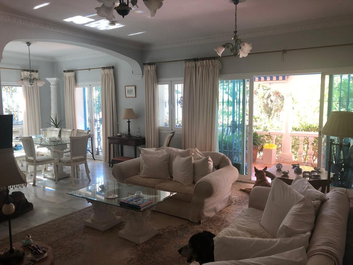 4 Bed Detached Villa in Mijas Costa