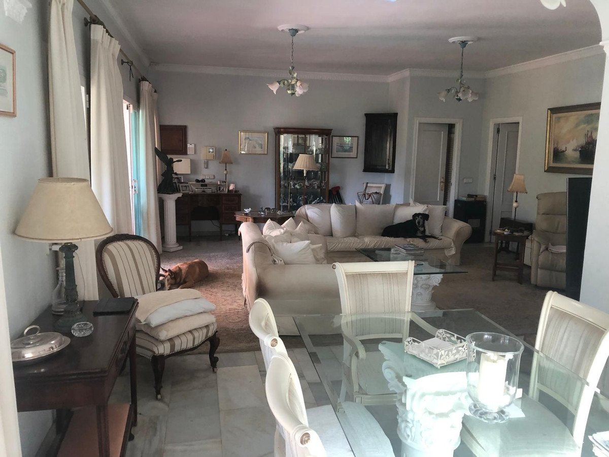 4 Bed Detached Villa in Mijas Costa