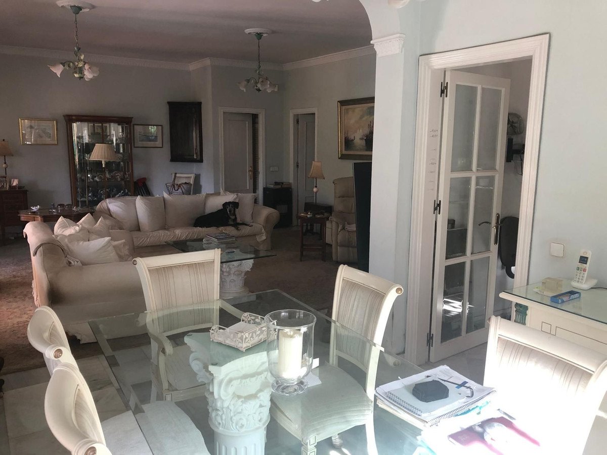 4 Bed Detached Villa in Mijas Costa