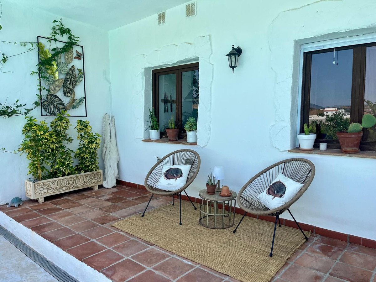5 Bed Detached Villa in La Cala de Mijas