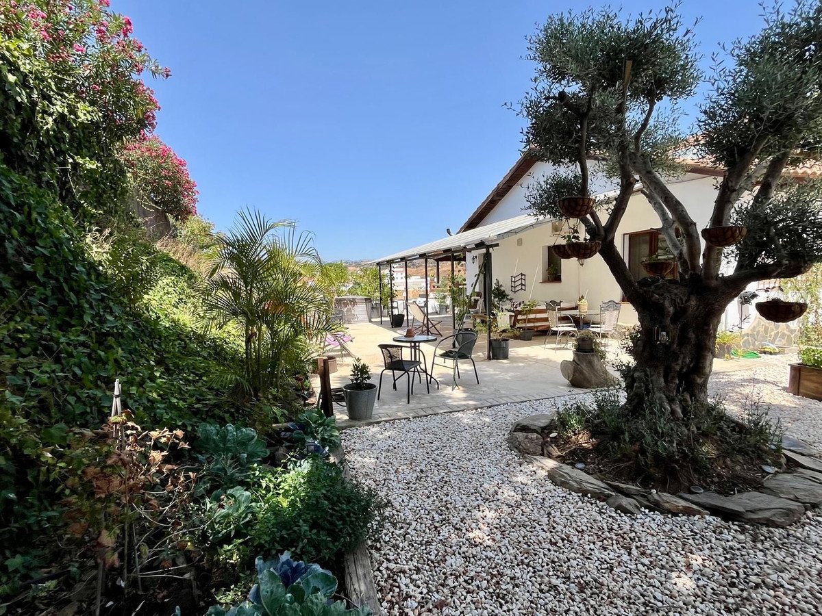 5 Bed Detached Villa in La Cala de Mijas