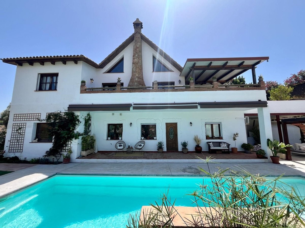 5 Bed Detached Villa in La Cala de Mijas