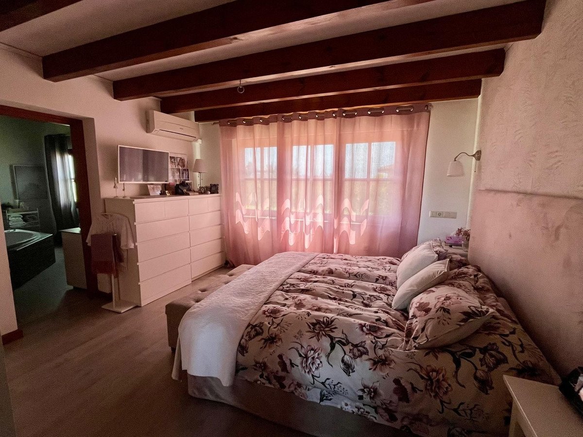5 Bed Detached Villa in La Cala de Mijas